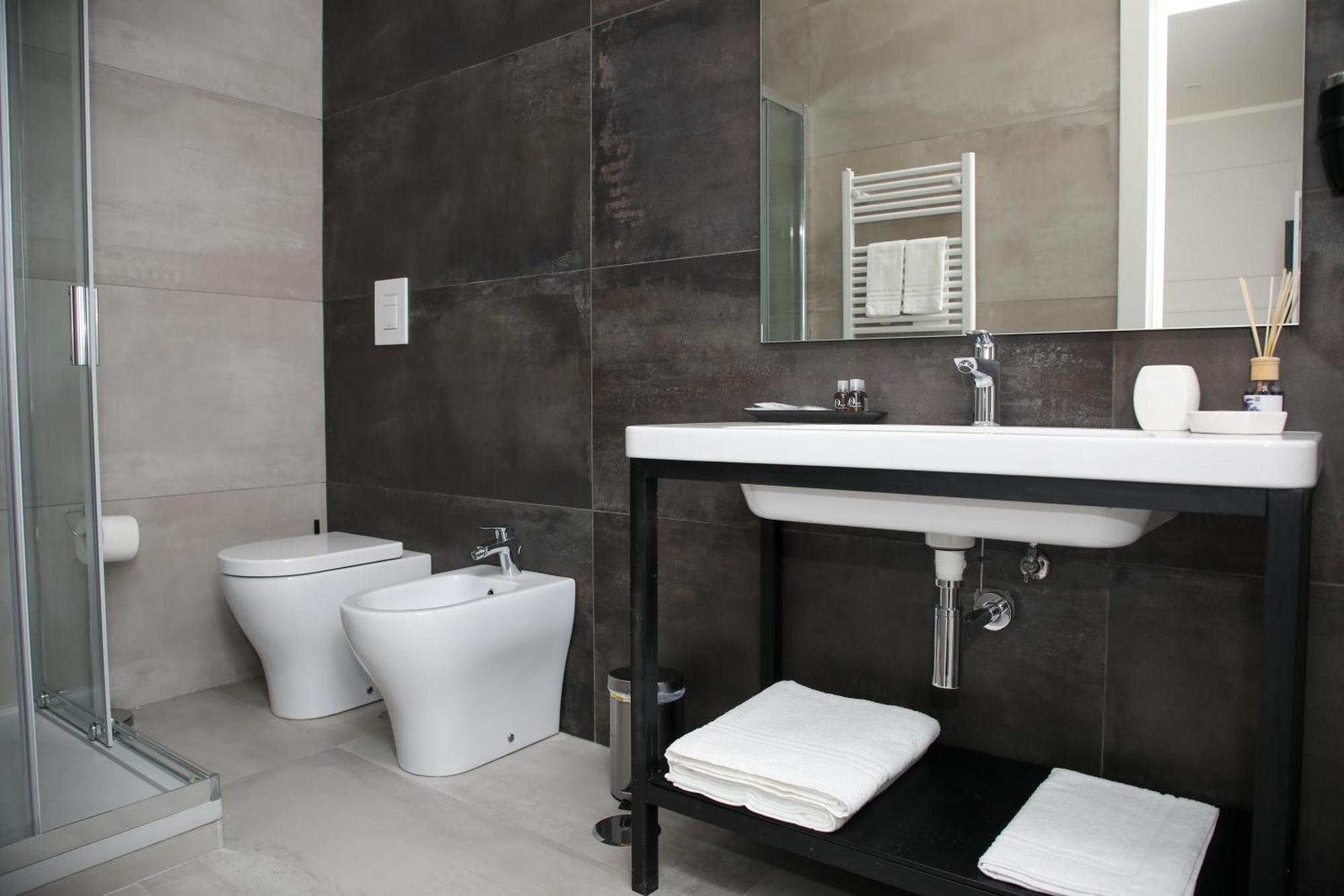 Principessa Isabella Luxury Rooms Salerno Luaran gambar