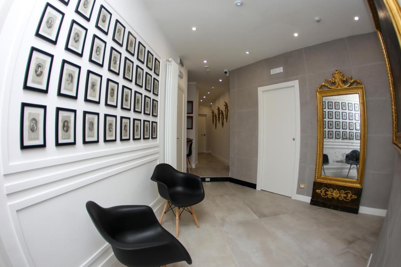 Principessa Isabella Luxury Rooms Salerno Luaran gambar