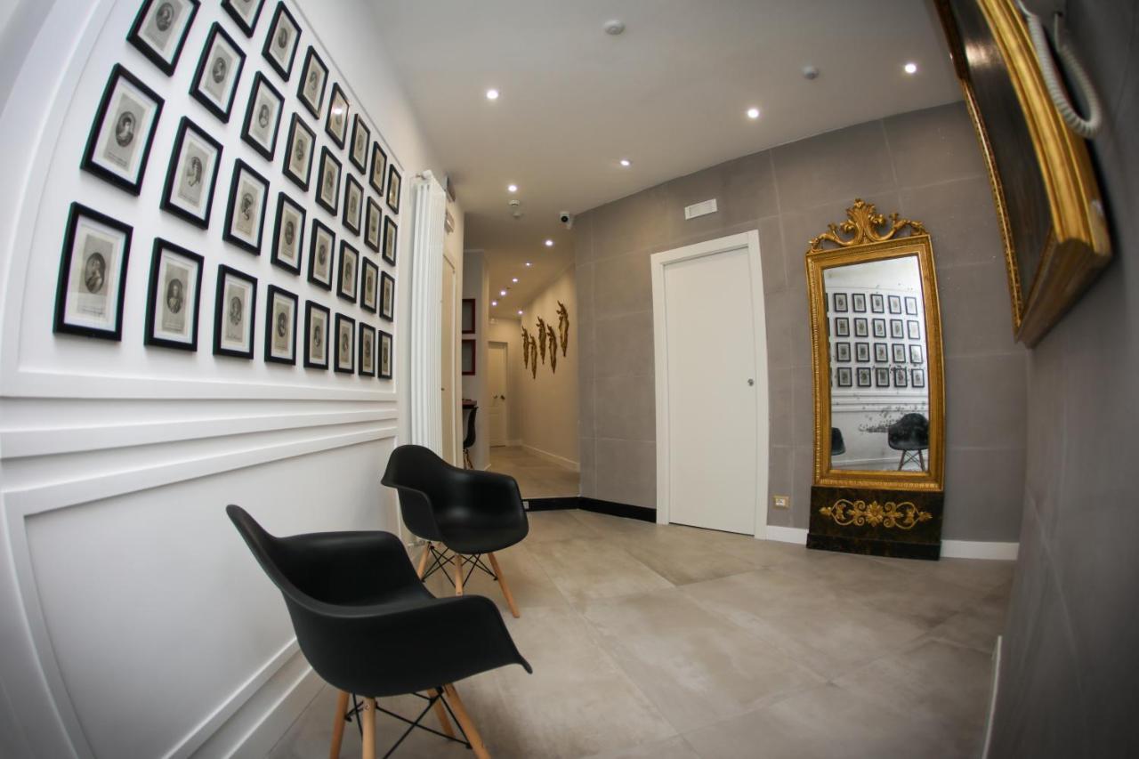 Principessa Isabella Luxury Rooms Salerno Luaran gambar